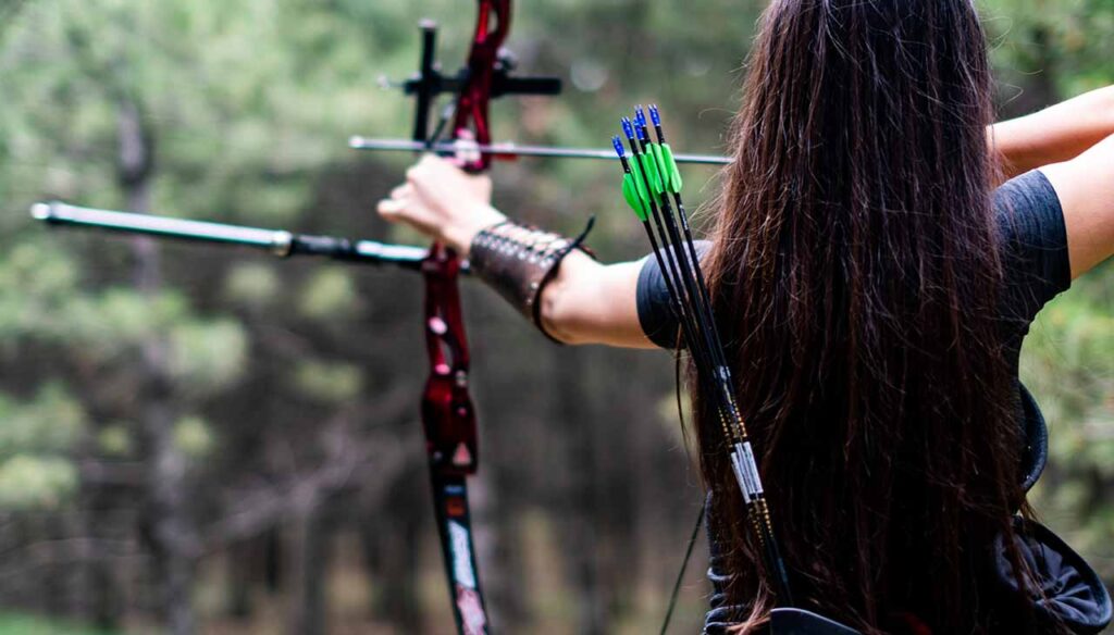 Choosing Your Hunting Path: Bow Hunting vs. Rifle Hunting